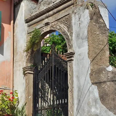Apartamento The Old Mansion Sinarádes Exterior foto